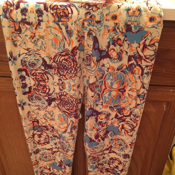 NWOT onesize lularoe leggings