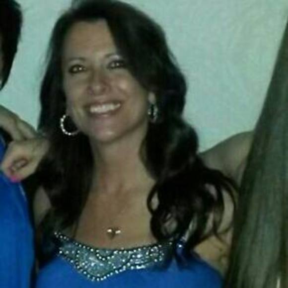 Meet your Posher, Carolyn - Picture 1 of 1