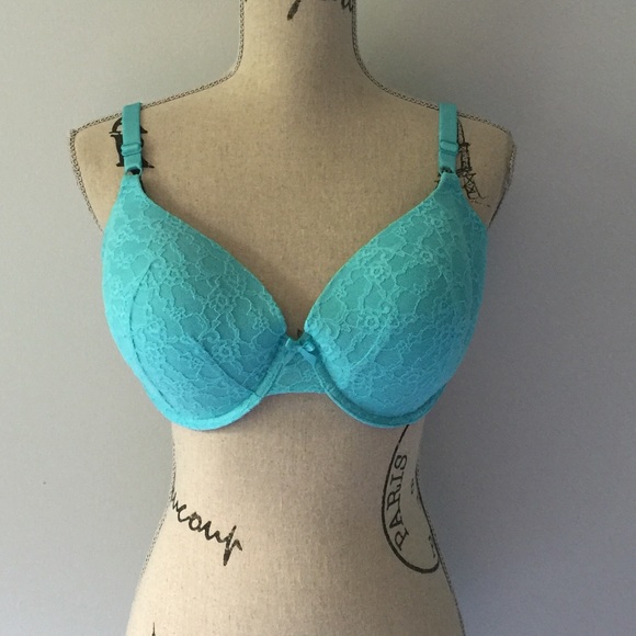 Victoria's Secret lace Demi bra Sz 38DD NWT