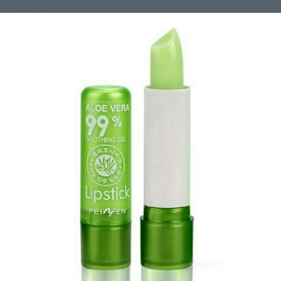Aloe Vera 99% soothing lipstick - Picture 3 of 4