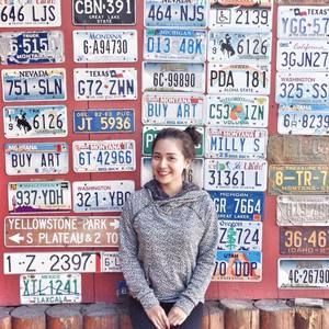 Meet your Posher, Glydel