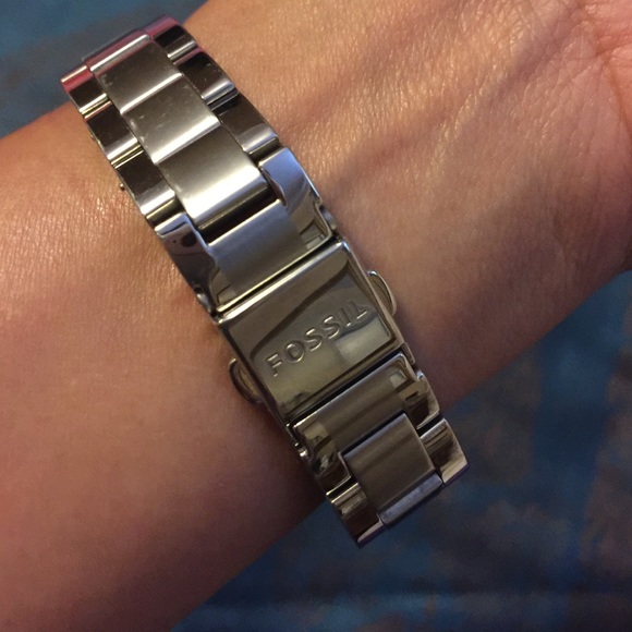 FOSSIL WATCH - Picture 3 of 4