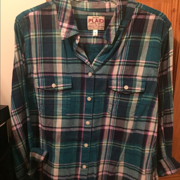 Never worn old navy flannel button down