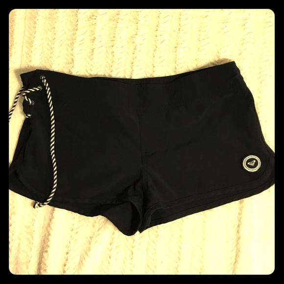 Roxy shorts - Picture 1 of 4