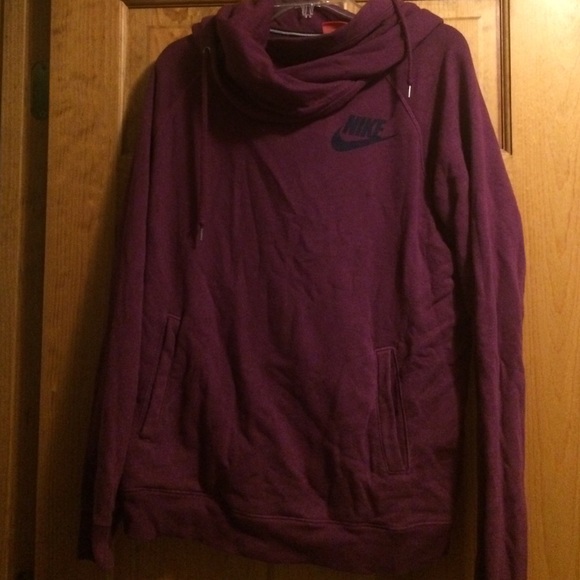 Nike rally hoodie