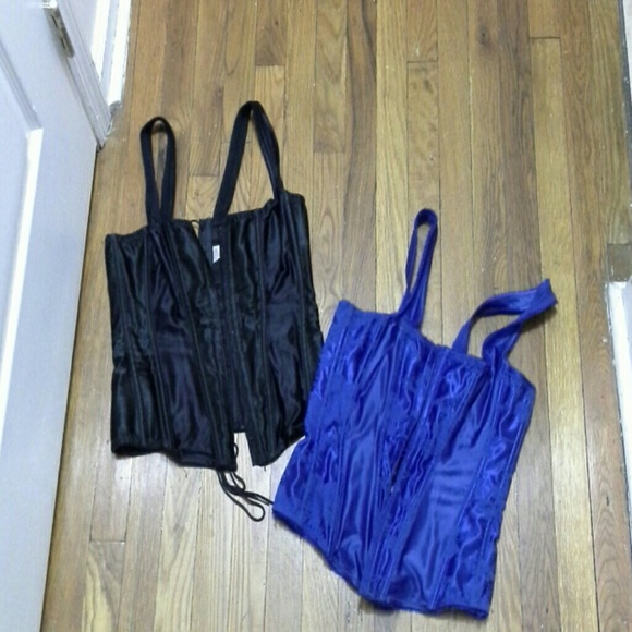 2 corsets / bustiers