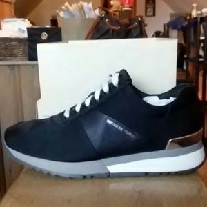 Michael Kors Sneakers