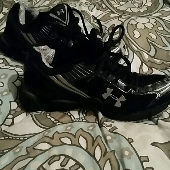 Ua sneakers