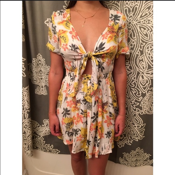 tie front floral dress