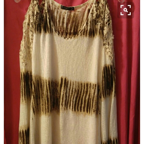 T Party,cold Shoulder Top