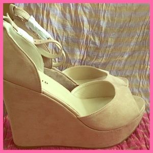 NEW Super Cute Pink Wedges.final cut. Must go