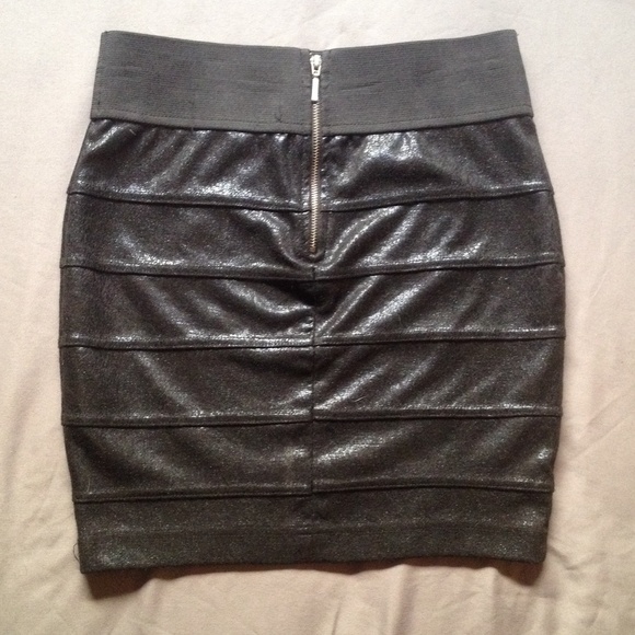 G by Guess Metallic Mini Skirt - Picture 2 of 4
