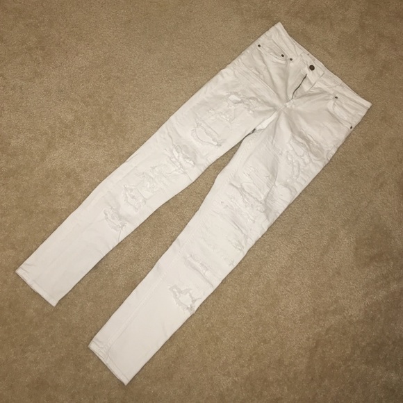 Ripped white which waisted jeans