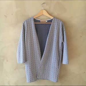 Kimono style blue and white jacket