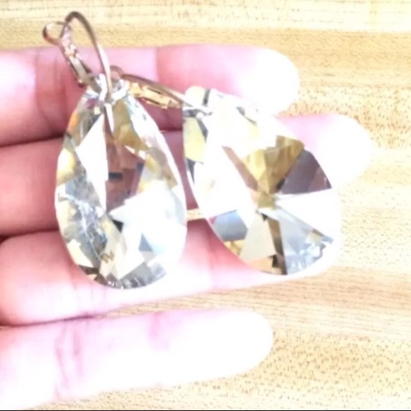 💰3 items for $25 🏷 Amber Crystal Drop Earring - Picture 2 of 4