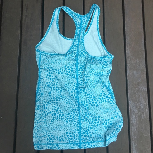 Blue nike tank - Picture 2 of 3