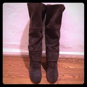 Fergie Fallen Wedge Boots