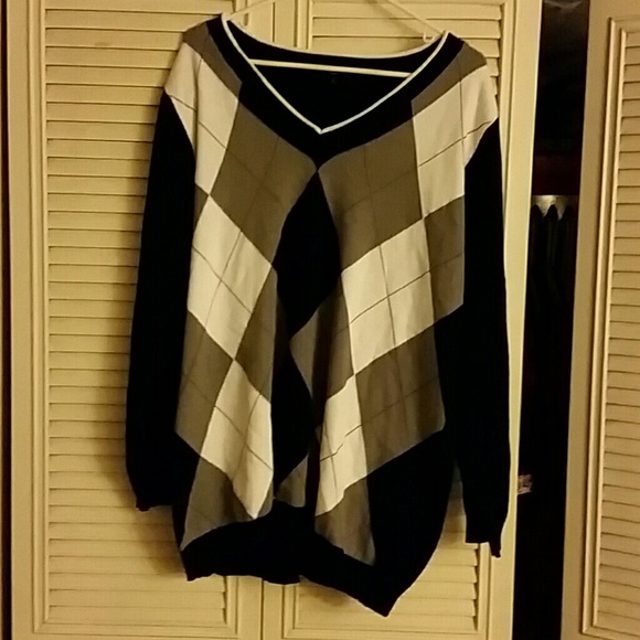 Ellos Black Grey & White w/Red Argyle Sweater