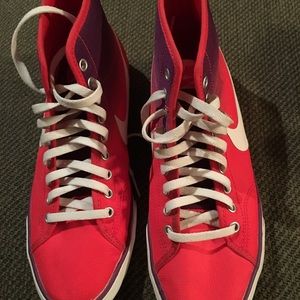 Nike High Top Basketball Shors