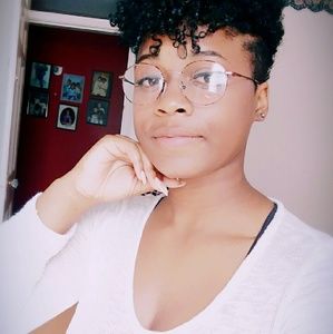 Meet your Posher, Candea