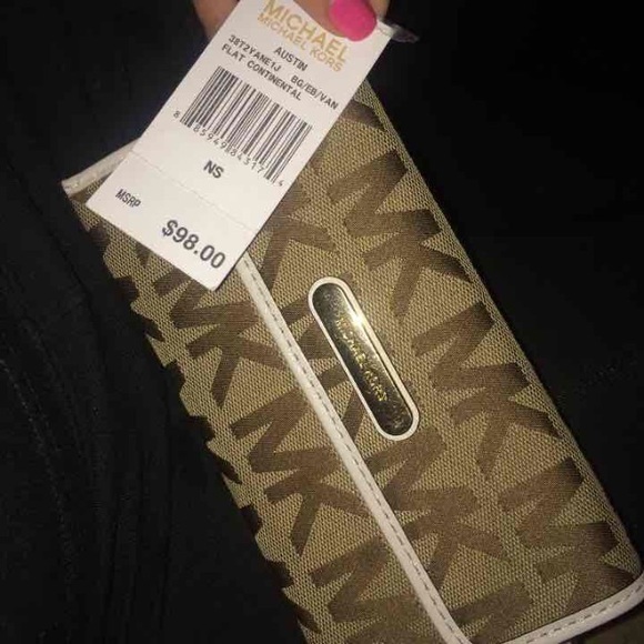 Michael Kors wallet