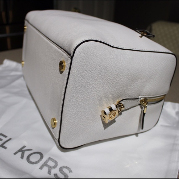MICHAEL Michael Kors Kirby Large Satchel Vanilla 30T6GK3S3B-150 Michael Kors Large Kirby Satchel