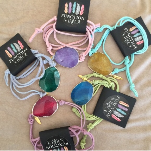 🌟SALE! Silver, Druzy & Leather Bracelet in Yellow - Picture 3 of 3