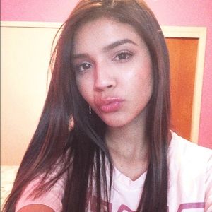 Meet your Posher, Daniela