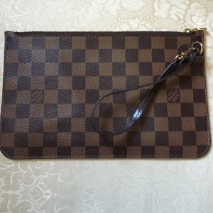 ✨TRADED✨Louis Vuitton Damier pochette