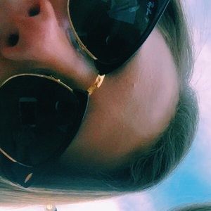 Meet your Posher, Mackenzie