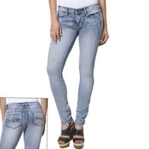 NWT!! Mudd Skinny Jeans