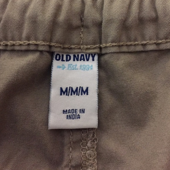Old Navy Cargo shorts - Picture 3 of 4