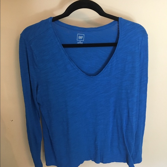Gap long sleeve blue top. Size XL