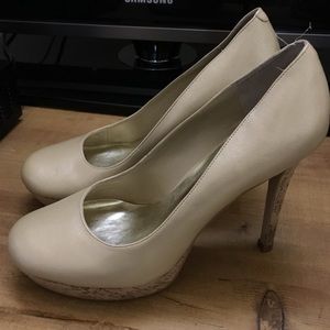 Jessica Simpson nude heels with cork bottom