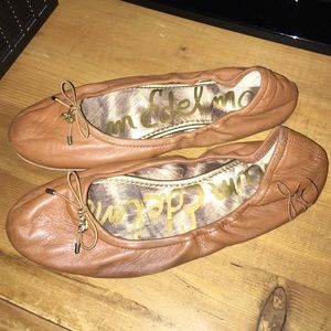 Size 7.5 tan flats