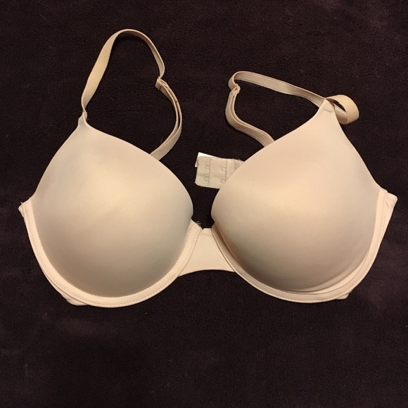 Like new Victoria's Secrets Pink nude bra 34DD