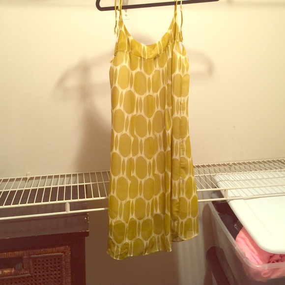 Green dress with tie straps, great for summer!