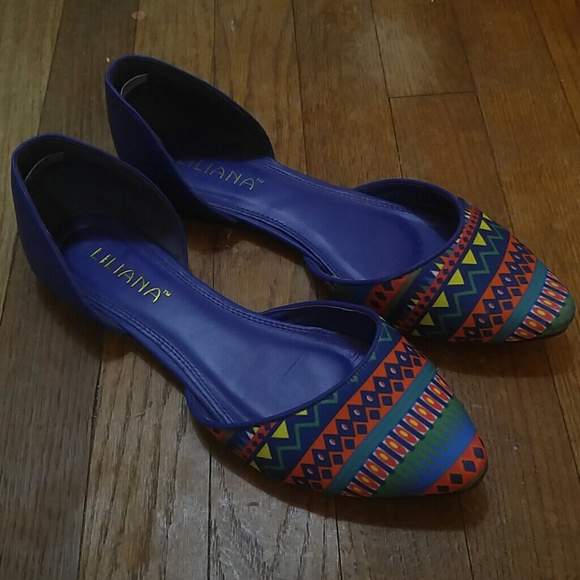 Patterned Pointed Toe Flats