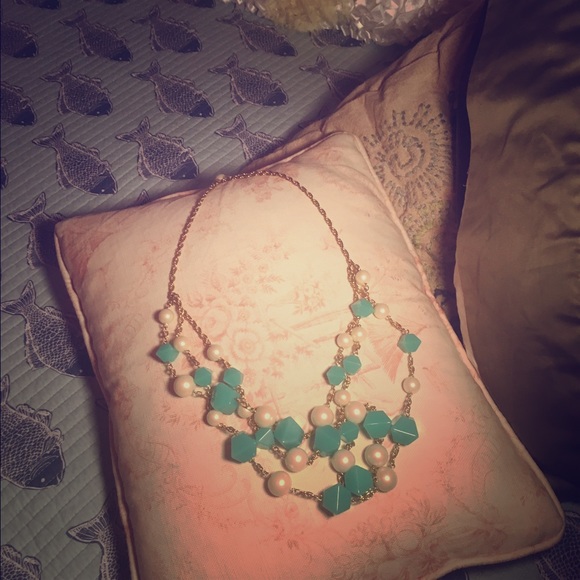 Kate Spade gold chain necklace