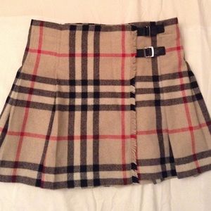 Burberry skirt