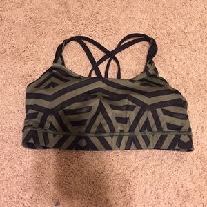 Lululemon energy bra green black size 8