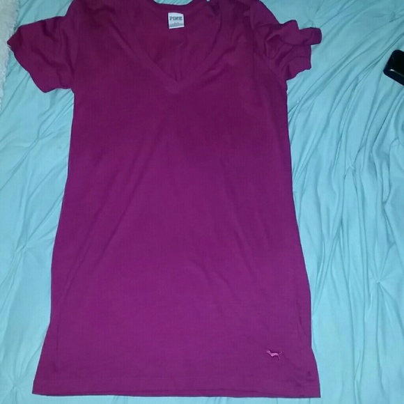 VS pink shirt