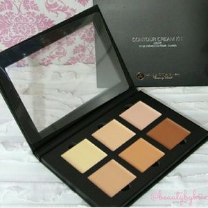Anastasia Beverly Hills light