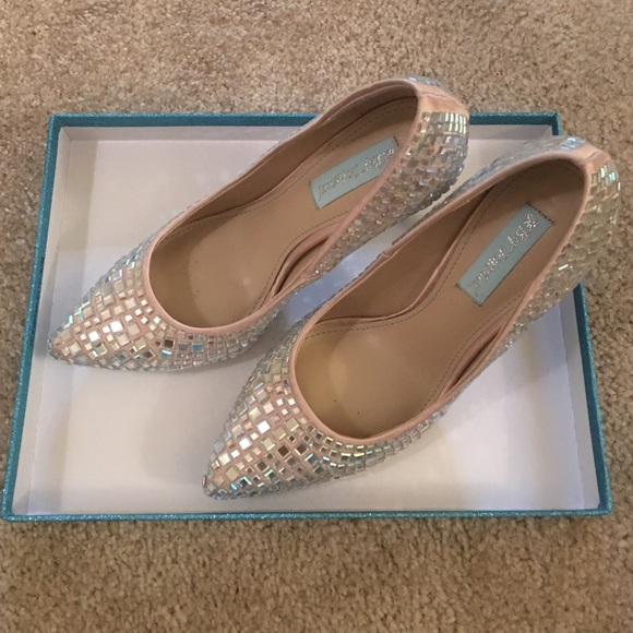 Betsey Johnson Shoes - Sparkly shoes 💕 NWOT