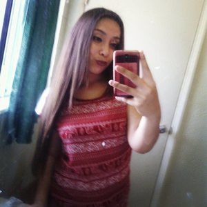 Meet your Posher, Esperanza