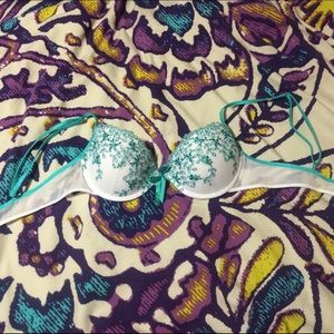Embroidered bra