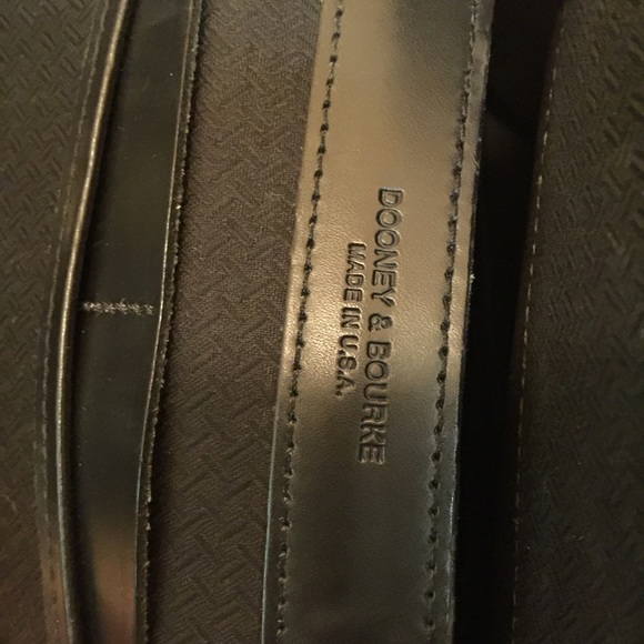 Dooney and Bourke Luxury Bag - Picture 4 of 4