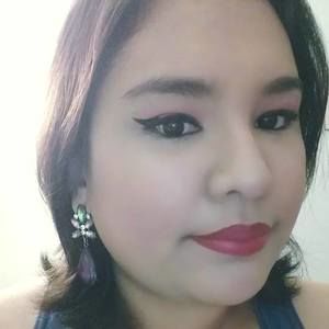 Meet your Posher, Robyn alexi