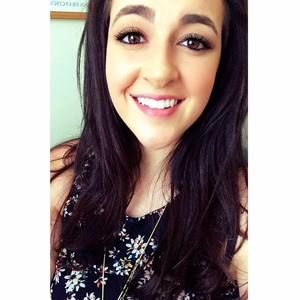 Meet your Posher, Chloe