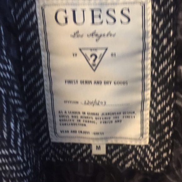 Guess coat - Picture 3 of 4